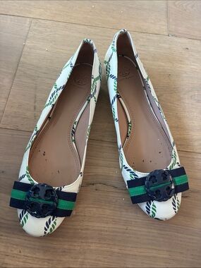 Tory Burch White Leaf-Print Ballet Flats with Navy & Green Trim